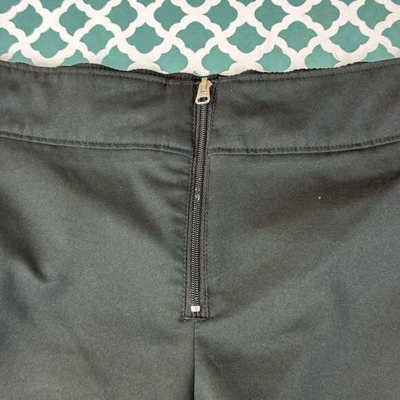 Nike Women's Size Medium Shorts Black Zip Front Running Stretch - Picture 13 of 16